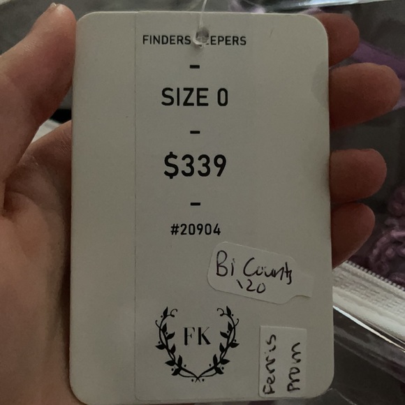 PROM DRESS - Picture 4 of 4